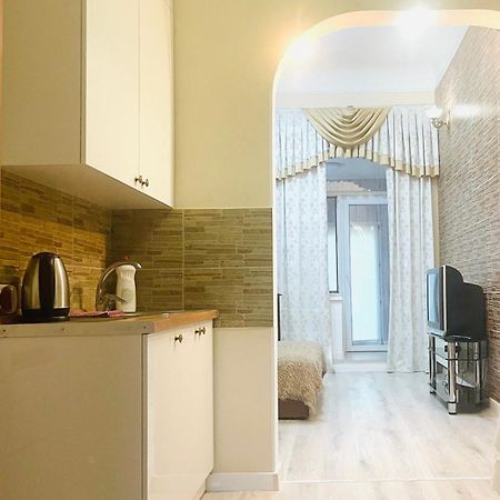 Апартаменты Возле Вокзала, Центр, Проспект Дмитрия Яворницкого Dnipro Exterior foto